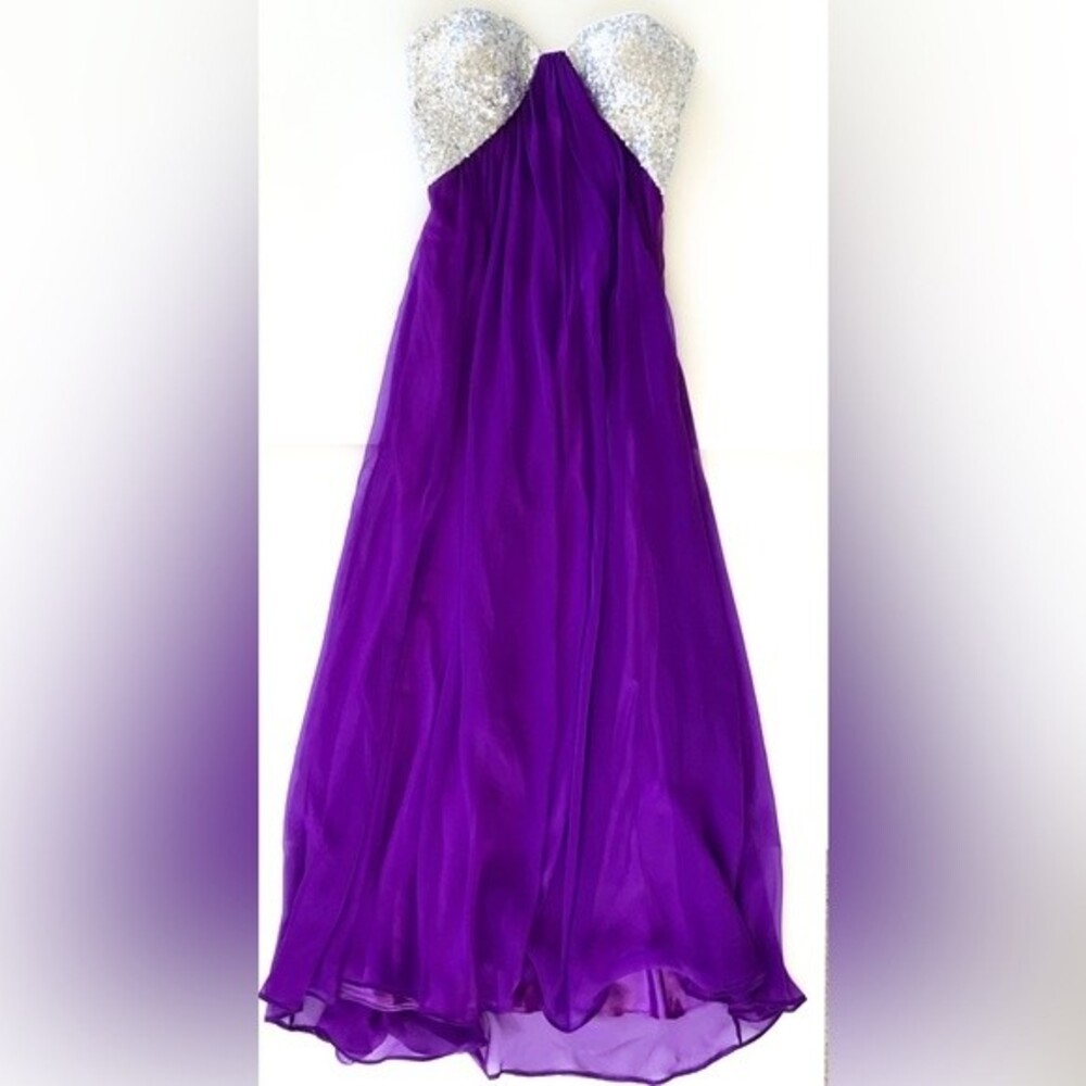 La Femme Formal Purple Chiffon Gown With Sequin Bust - Elegant Prom Dress Size 4